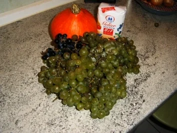 Kürbis -Traubenmarmelade mit Mandeln - Rezept