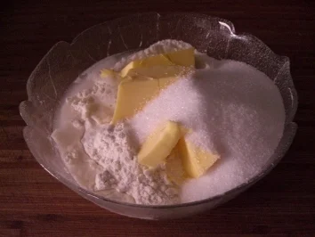 Rezept: Eierlikör-Apfeltorte Bild Nr. 2 Eierlikör-Apfeltorte - Rezept - Bild Nr. 2