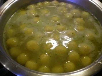 Rindsuppe mit Griess Knöderl - Rezept - Bild Nr. 5