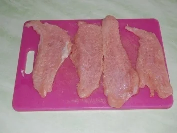 Rezept: Puten - Roulade mit Tomatensoße Bild Nr. 2 Puten - Roulade mit Tomatensoße - Rezept - Bild Nr. 2