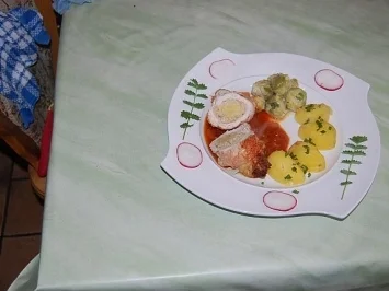 Rezept: Puten - Roulade mit Tomatensoße Bild Nr. 8 Puten - Roulade mit Tomatensoße - Rezept - Bild Nr. 8