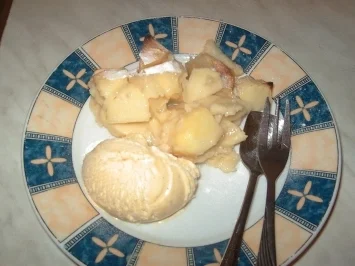 Rezept: Noras süßer Apfelauflauf Noras süßer Apfelauflauf - Rezept