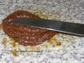 Rezept: Nusskrokantpralinen Bild Nr. 6 Nusskrokantpralinen - Rezept - Bild Nr. 6