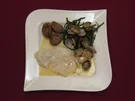 Rezept: Schollenfilet mit Vongole auf Zitronencremesoße an Seealgen und Drillingen Schollenfilet mit Vongole auf Zitronencremesoße an Seealgen und Drillingen - Rezept