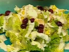 Kopfsalatherzen mit Joghurtdressing und gepfefferten Kirschen - Rezept