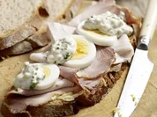 Bratenbrot mit Remoulade - Rezept