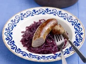 Bratwurst mit Rotkraut und Kartoffelpüree (Lieblingsrezept von Bauer Albert) - Rezept