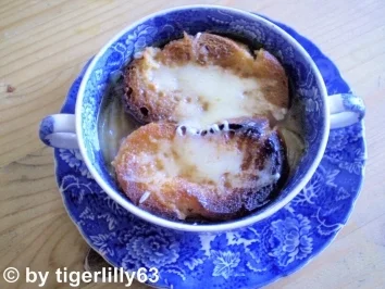 Zwiebelsuppe - Rezept