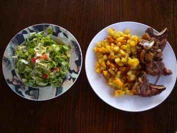 Lammkotelette mit Pommes Risolee und Endiviensalat - Rezept - Bild Nr. 2