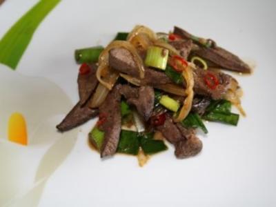 Rezept: Kalbsleber thai-style mit Peperoni Kalbsleber thai-style mit Peperoni - Rezept