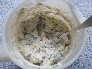 Pizzakatzes Quarkküchlein mit Paprikawürfelchen - Rezept - Bild Nr. 3