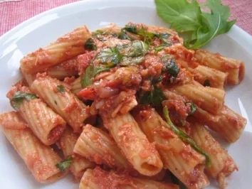 Mediterraner Nudelsalat - Rezept