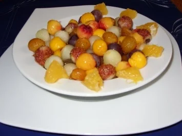 Rezept: Fruchtsalat mal anders mit einer Frucht-Sahne-Creme Bild Nr. 6 Fruchtsalat mal anders mit einer Frucht-Sahne-Creme - Rezept - Bild Nr. 6