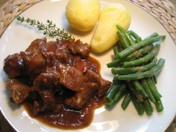 Rezept: Lammgulasch - echt irisch Lammgulasch - echt irisch - Rezept