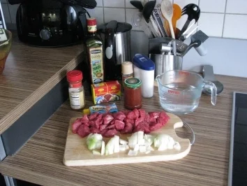 "HAUPTGERICHT" Rindergulasch - Rezept - Bild Nr. 2