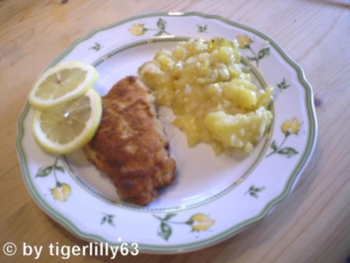 Bilder für Gebackenes Fischfilet mit Kartoffel-Gurken-Salat - Rezept