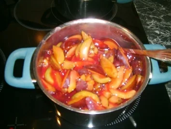 Rezept: Käsekuchen mit Pflaumen Bild Nr. 2 Käsekuchen mit Pflaumen - Rezept - Bild Nr. 2