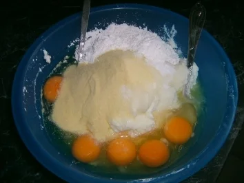 Rezept: Käsekuchen mit Pflaumen Bild Nr. 3 Käsekuchen mit Pflaumen - Rezept - Bild Nr. 3