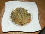 Zucchini-Hackfleischpfanne mit Spaghetti tri colore - Rezept