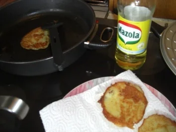 Rezept: Kartoffel- Grumbeerpfannekuchen mit Apfelmus Bild Nr. 6 Kartoffel- Grumbeerpfannekuchen mit Apfelmus - Rezept - Bild Nr. 6