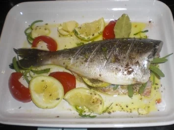 Dorade mit Kräutern und Weißwein - Rezept - Bild Nr. 3