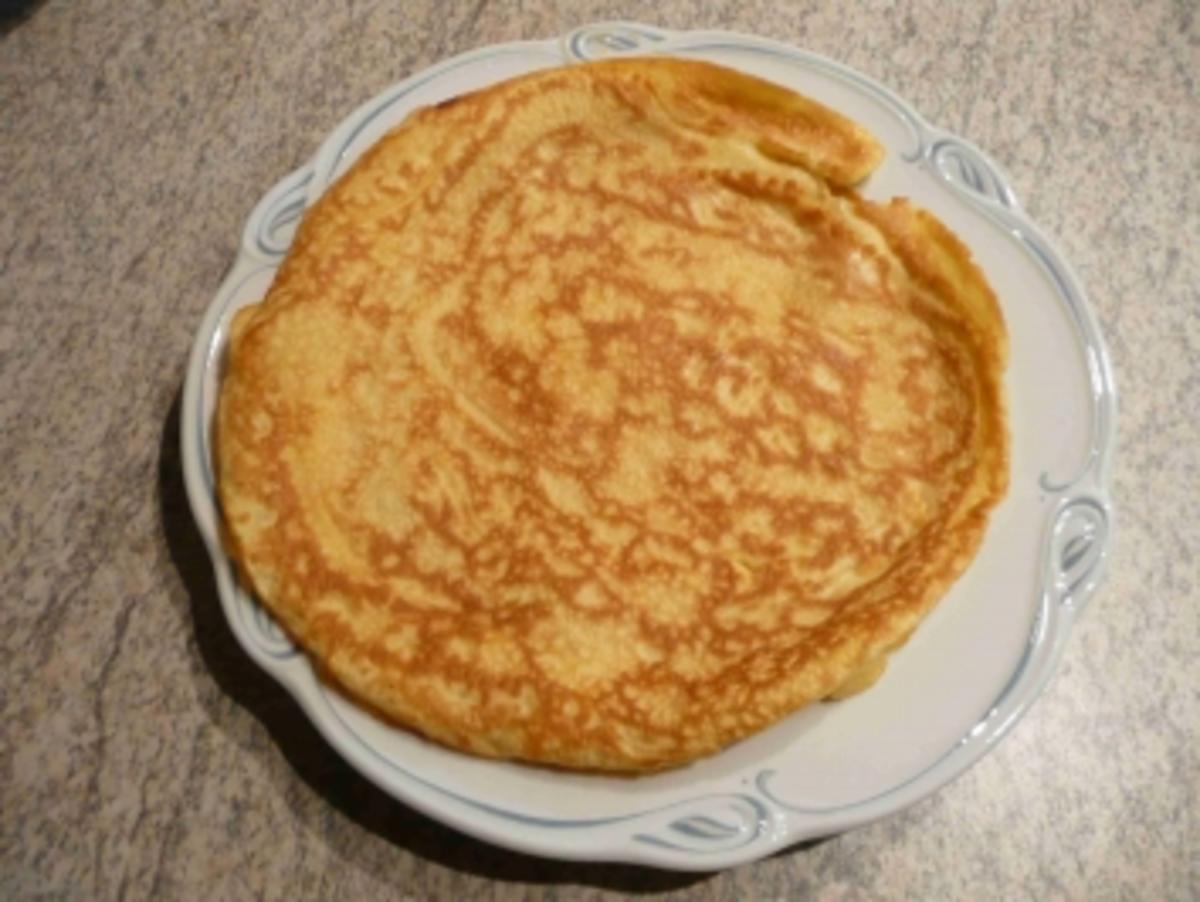Eierspeisen : Pfannkuchen mit Pflaumenmus - Rezept - kochbar.de