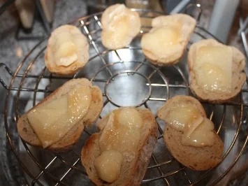 Rezept: Edles Kürbissüppchen mit Jakobsmuscheln Bild Nr. 7 Edles Kürbissüppchen mit Jakobsmuscheln - Rezept - Bild Nr. 7