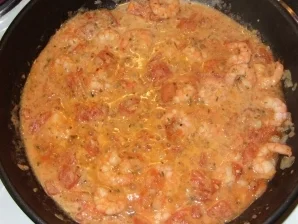 Rezept: Spaghettitürmchen mit Rießengarnelen auf Tomaten-Sahnesugo Bild Nr. 6 Spaghettitürmchen mit Rießengarnelen auf Tomaten-Sahnesugo - Rezept - Bild Nr. 6