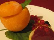 Orangencreme mit Beerenmus - Rezept