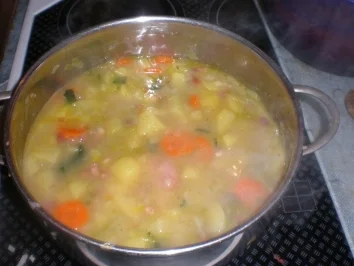 Rezept: Kleener´s Kartoffelsuppe Kleener´s Kartoffelsuppe - Rezept