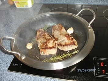 Rezept: Gefüllte Steaks auf Gemüse Bild Nr. 2 Gefüllte Steaks auf Gemüse - Rezept - Bild Nr. 2