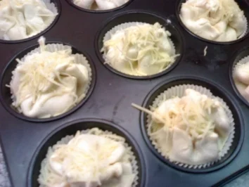 Rezept: Schinken-Blätterteig-Muffins Bild Nr. 6 Schinken-Blätterteig-Muffins - Rezept - Bild Nr. 6