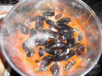 Miesmuscheln im mediteranen Sud - Rezept - Bild Nr. 4
