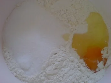 Pflaumenkuchen mit Zimtstreuseln - Rezept - Bild Nr. 4