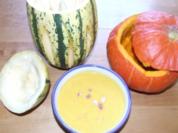 Kürbissuppe mit Schinkenwürfeln - Rezept