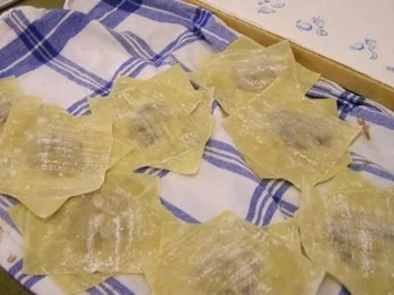 Asiatische Wantans mit süßer Bananenfüllung - Rezept - Bild Nr. 3