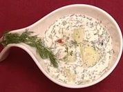 Rezept: Spreewälder Gurkensüppchen mit Walnuss (Gerit Kling) Spreewälder Gurkensüppchen mit Walnuss (Gerit Kling) - Rezept
