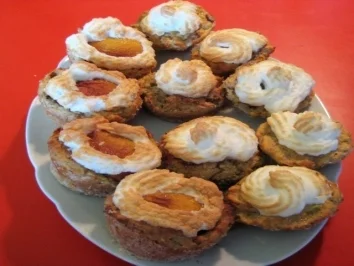 Rezept: Kartoffel-Apfel-Nuß Muffins 12 Stck Kartoffel-Apfel-Nuß Muffins 12 Stck - Rezept