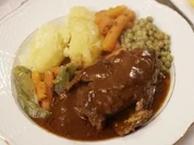 Gedrehtes Hornvieh im jungfräulichen Gemüse (Dagmar Frederic) - Rezept