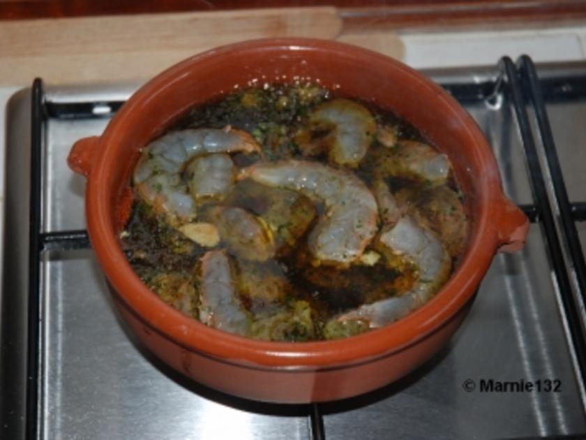 Gambas Pil Pil Garnelen in Knoblauchöl - schnell &amp; einfach - von Marnie132