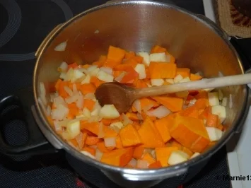 Kürbiscremesuppe exotisch - Rezept - Bild Nr. 5