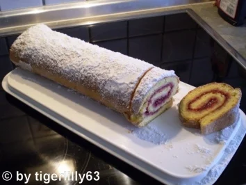 Biskuitroulade - Rezept