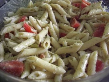 Rezept: Pesto Nudelsalat Bild Nr. 3 Pesto Nudelsalat - Rezept - Bild Nr. 3