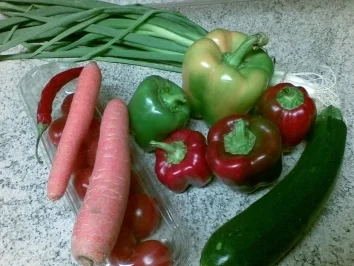 Schnitzel auf Weisswein-Gemüse-Bett - Rezept - Bild Nr. 2