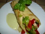 Rezept: Fingerfood - Weizentortillas gefüllt mit lecker Salat mit Hähnchen Fingerfood - Weizentortillas gefüllt mit lecker Salat mit Hähnchen - Rezept