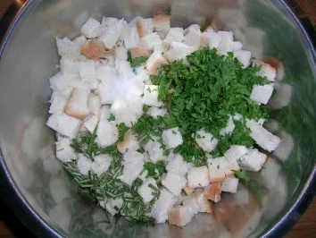 Gefüllte Wachteln mit Pfifferlingen, Portweinjus an buntem Linsen-Reis-Kartoffel-Rösti ( Fotos) - Rezept - Bild Nr. 13