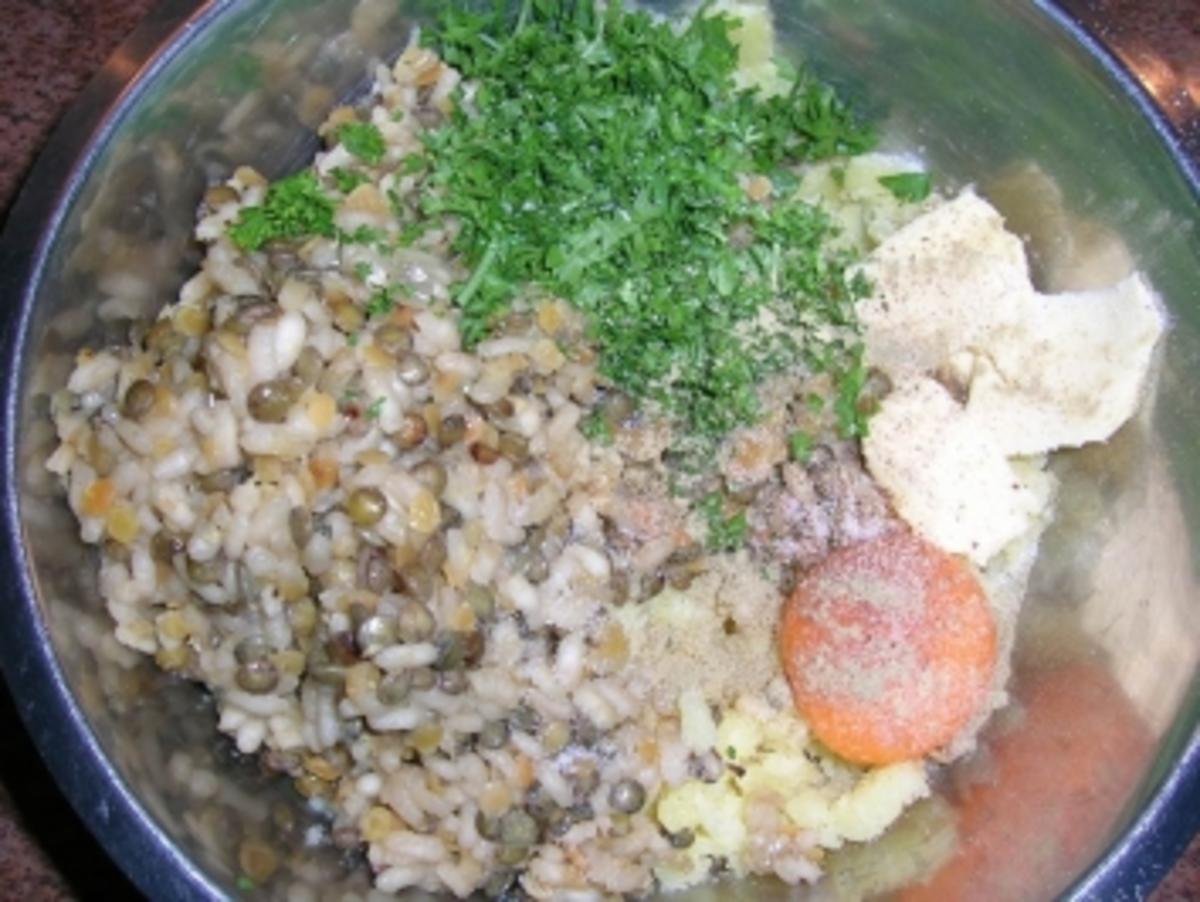 Gefüllte Wachteln mit Pfifferlingen, Portweinjus an buntem Linsen-Reis-Kartoffel-Rösti ( Fotos) - Rezept - Bild Nr. 20