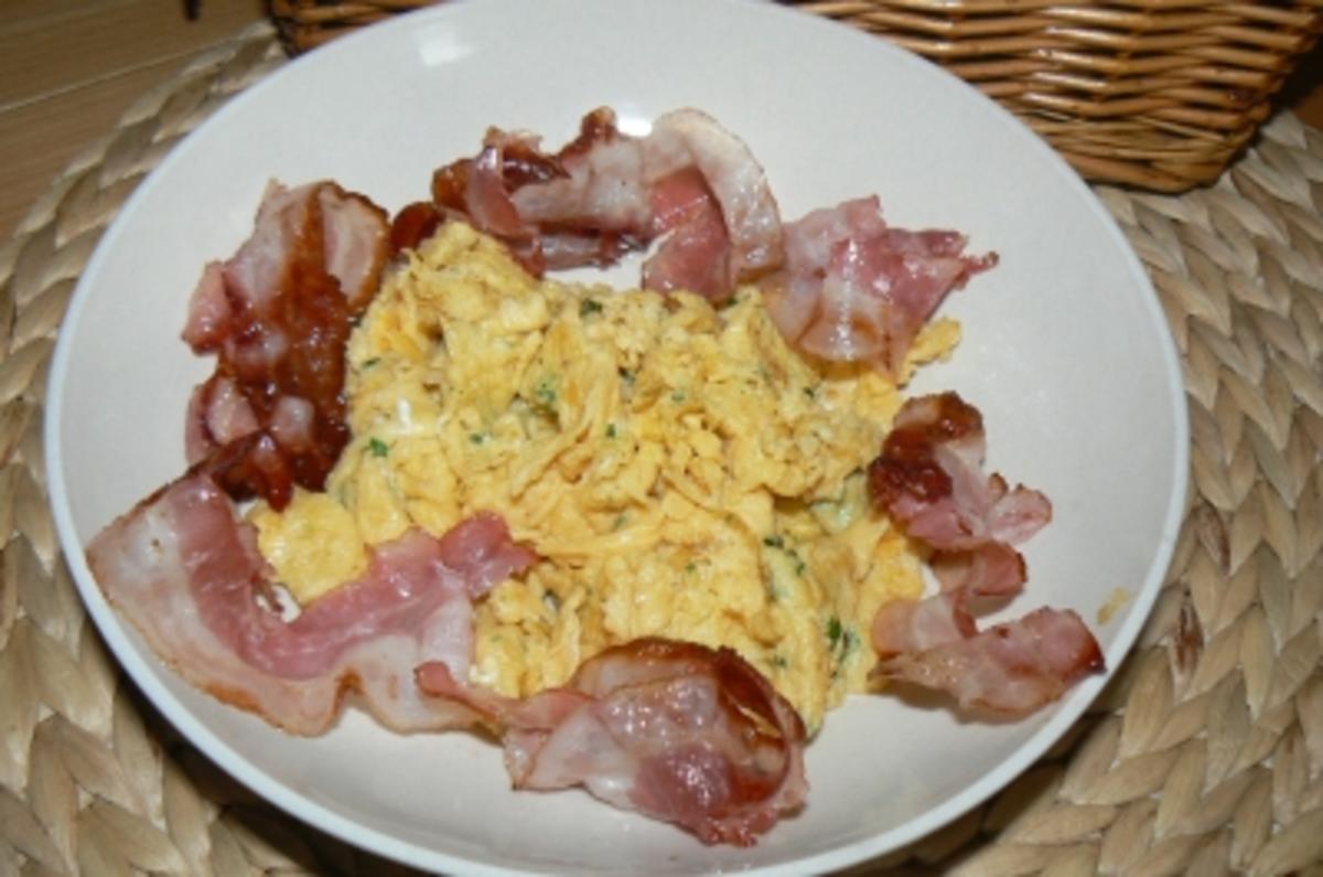 Endlich Sonntag: Rührei mit Frühstücks-Speck - Rezept - Bild Nr. 4