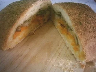 Rezept: Gefülltes Brot II Gefülltes Brot II - Rezept