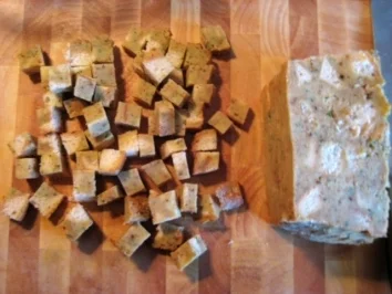 knusprige Croutons von Semmelknödeln - Resteverwertung - Rezept - Bild Nr. 3